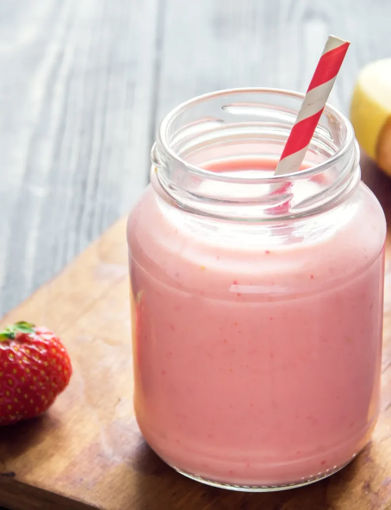 strawberry banana peanut butter smoothie, strawberry banana pb smoothie, how to make a strawberry banana peanut butter smoothie, strawberry banana smoothie with peanut butter, healthy breakfast smoothie, strawberry banana smoothie, yummy berry smoothie