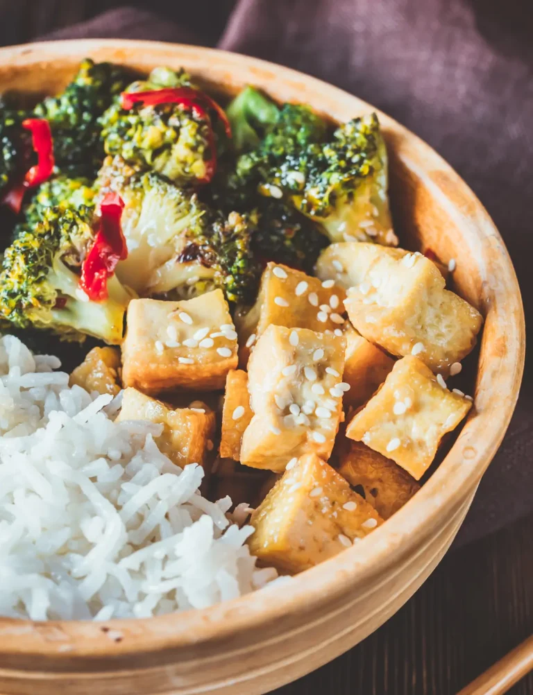 tofu and broccoli stir fry, easy tofu recipe, homemade teriyaki sauce, easy vegan dinner, vegetarian dinner